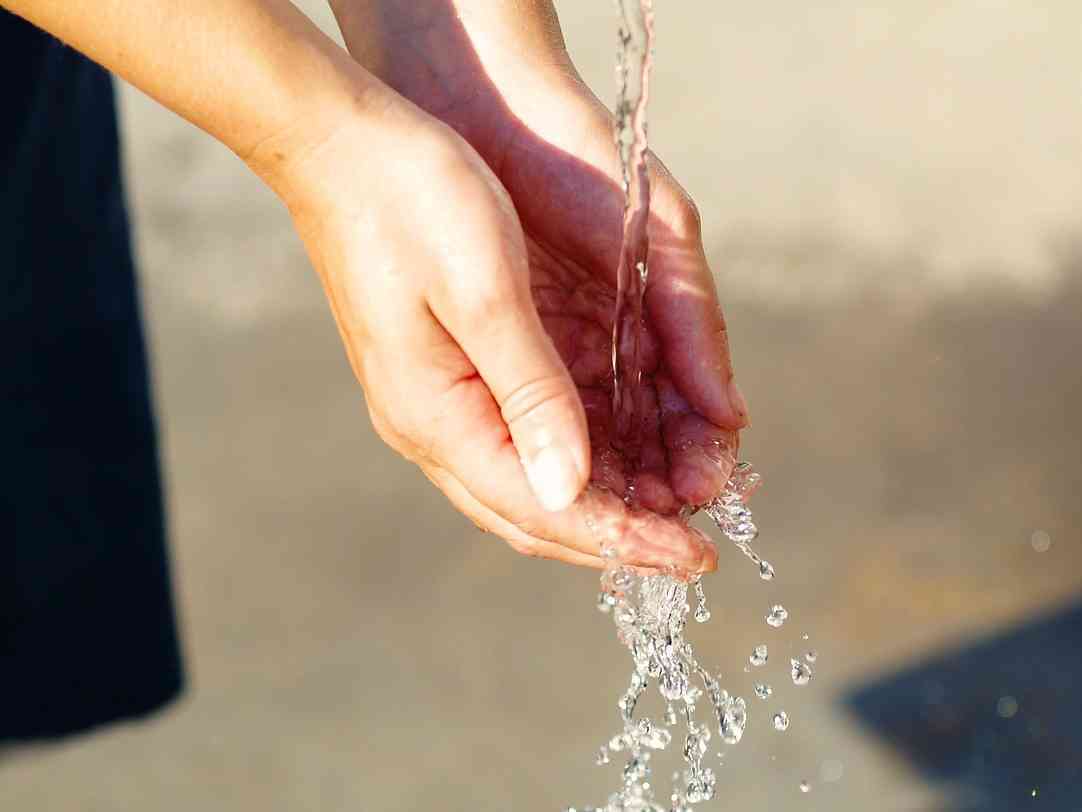 Immagine articolo: Servizio idrico, La Rocca Ruvolo: “Via libera a 20 milioni per Aica in commissione Bilancio“