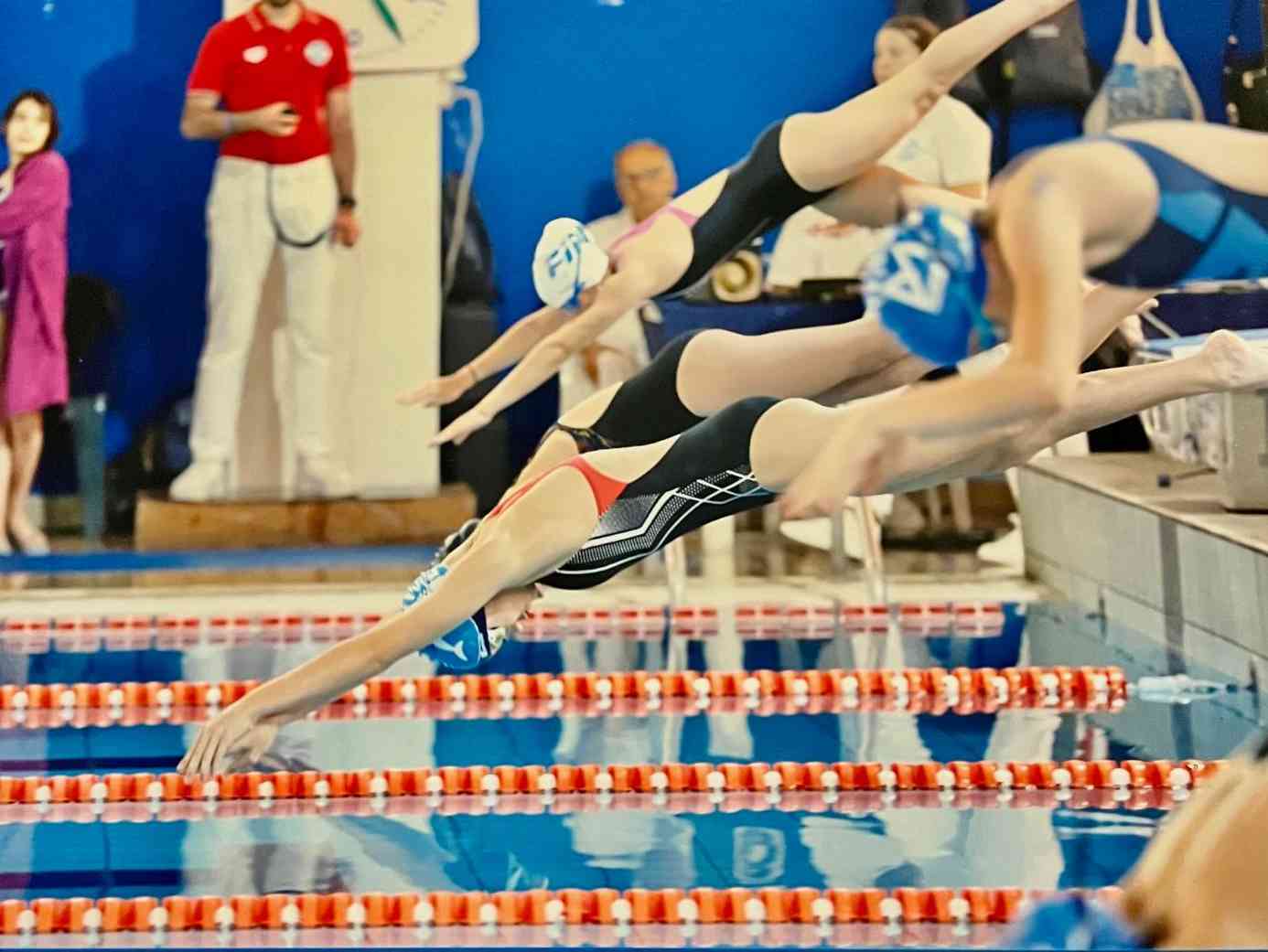 Immagine articolo: Sportwinner Menfi brilla alla finale del Campionato d’Eccellenza FIN: oro per Federica Moceri nei 50 rana