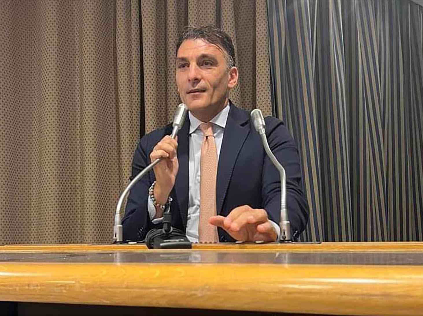 Immagine articolo: La regione presenta sei bozze di bando rivolte al mondo delle imprese siciliane