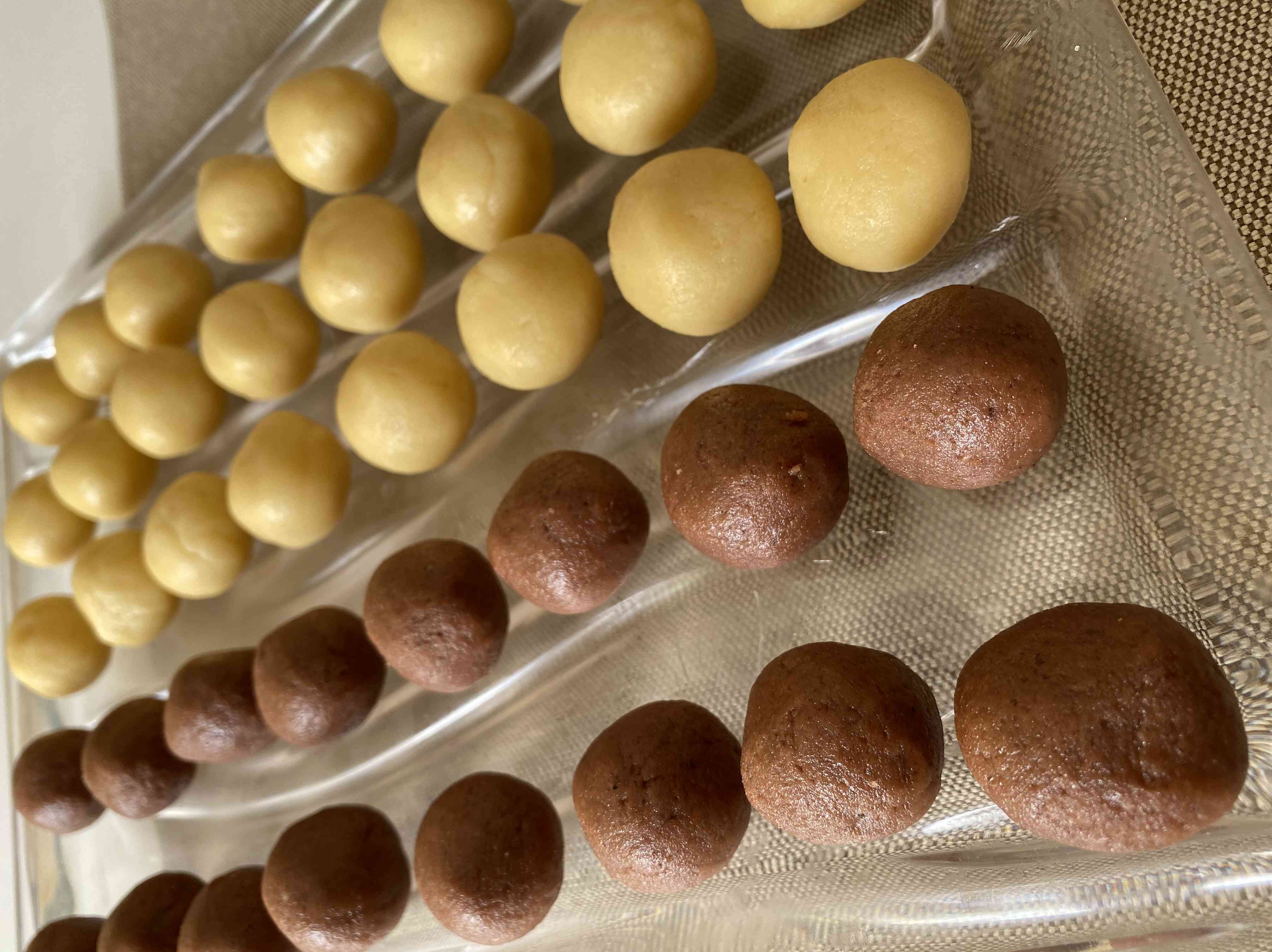 Immagine articolo: Alla “scoperta“ della ricetta degli “abbracci“. Ecco i consigli di Gina Maria