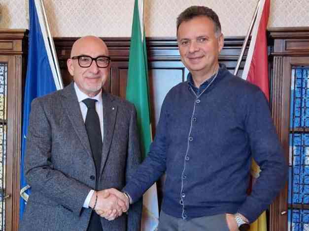 Immagine articolo: Ospedali riuniti di Sciacca e Ribera, nominato il dottor Francesco Petrusa alla guida del reparto di anestesia, rianimazione, medicina iperbarica e terapia del dolore