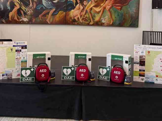 Immagine articolo: Menfi. Consegnati 3 nuovi defibrillatori nell'ambito del progetto “Salva una vita”