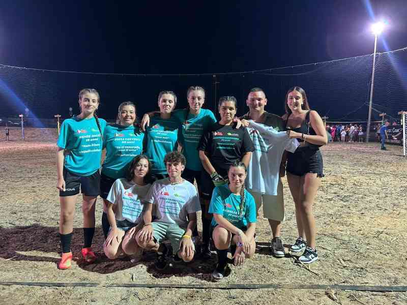 Immagine articolo: Torneo di Porto Palo. In campo con maglie con i nomi delle vittime di femminicidio