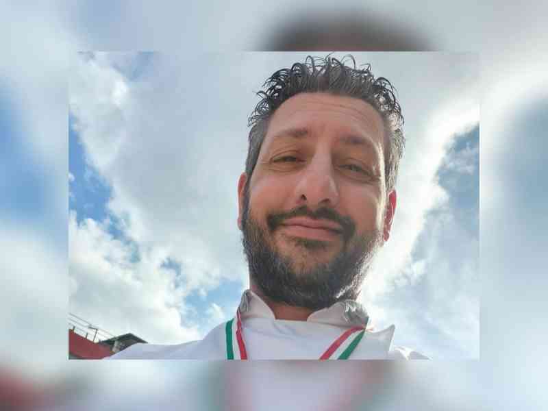 Immagine articolo: Il pizzaiolo menfitano Adria conquista il Premio Oro artista nel mondo e cucina Italiana