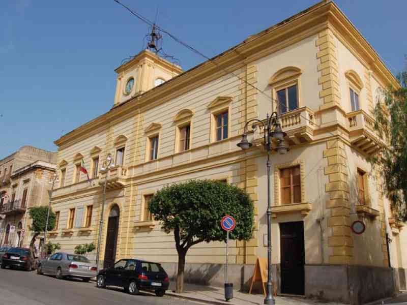 Immagine articolo: La Chiesa di Ribera dedicata a Maria SS. Immacolata tra stile barocco e altari di pregio