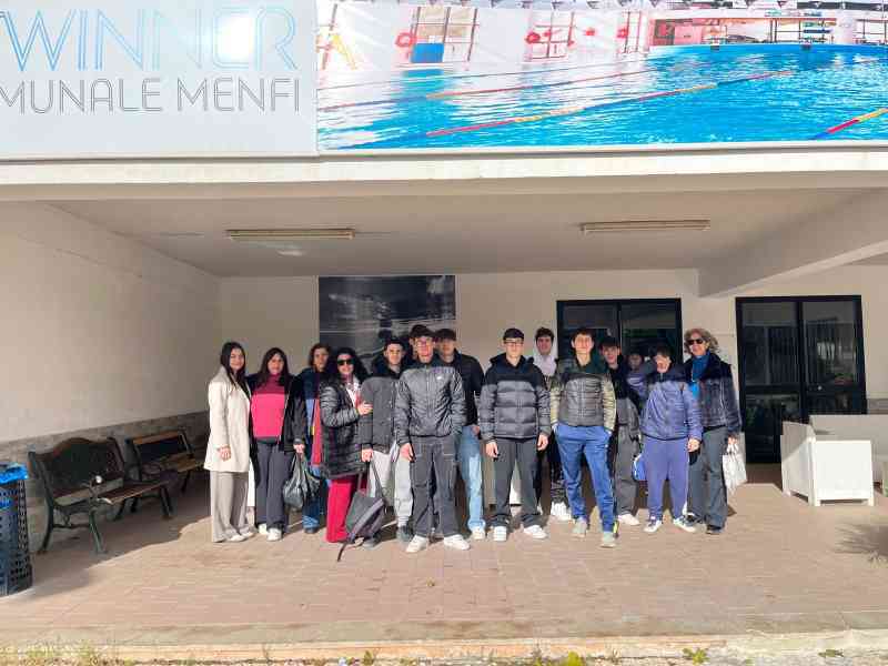 Immagine articolo: Menfi, avviato il progetto sperimentale di nuoto per il Liceo Archimede